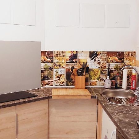 Modernes Souterrain Apartment Black Forest Mit Separatem Eingang Und Kfz-Stellplatz บัดเดอร์ไฮม์ ภายนอก รูปภาพ