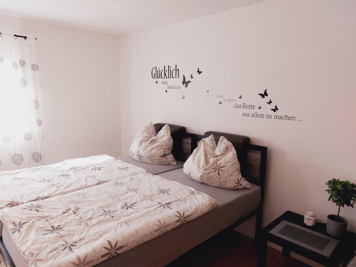 Modernes Souterrain Apartment Black Forest Mit Separatem Eingang Und Kfz-Stellplatz บัดเดอร์ไฮม์ ภายนอก รูปภาพ