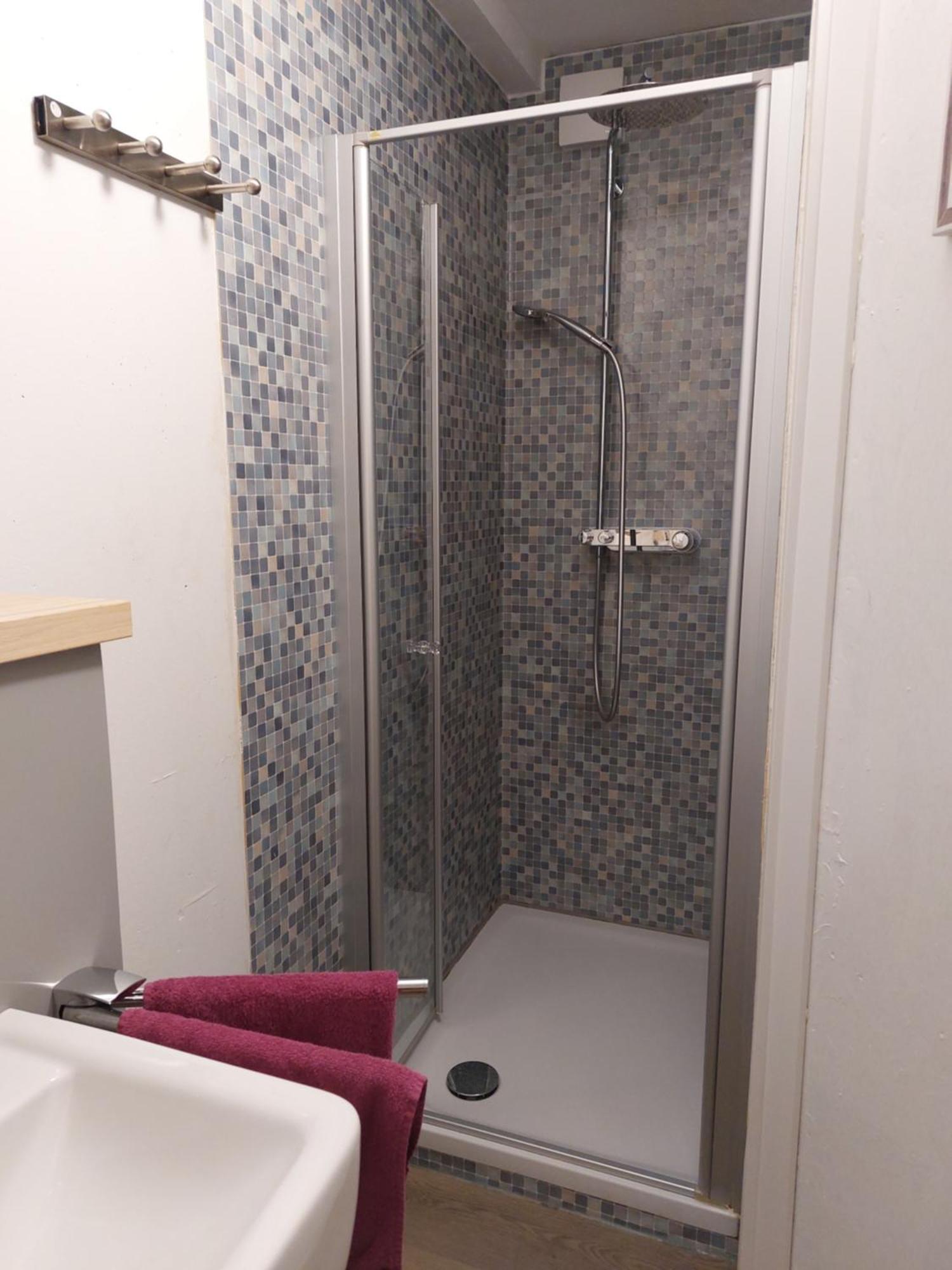 Modernes Souterrain Apartment Black Forest Mit Separatem Eingang Und Kfz-Stellplatz บัดเดอร์ไฮม์ ภายนอก รูปภาพ